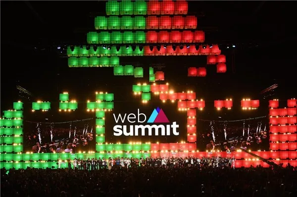 Web Summit 里斯本会场标识