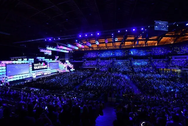 Web Summit 主舞台演讲现场
